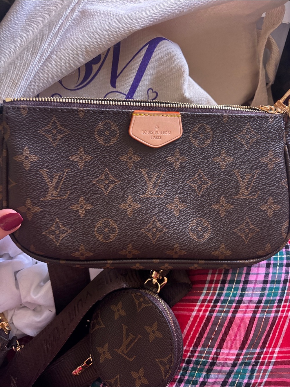 ❤️ Lv monogram pouchette